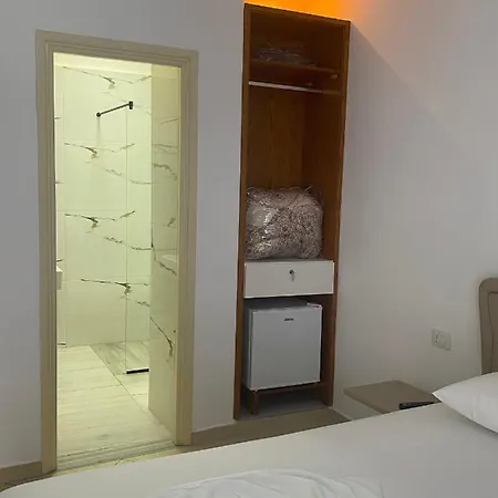 Kristal Hotel Borsh