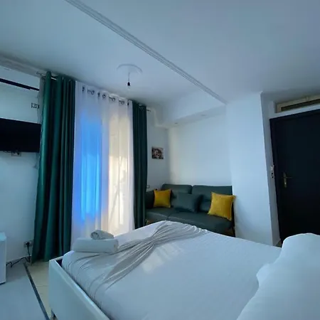 Hotel Kristal Borsh
