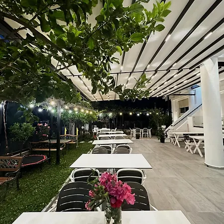 Hotel Kristal Borsh