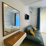 Hotel Kristal Borsh