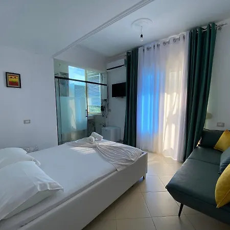 Hotel Kristal Borsh