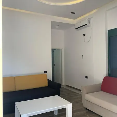 Kristal Hotel *