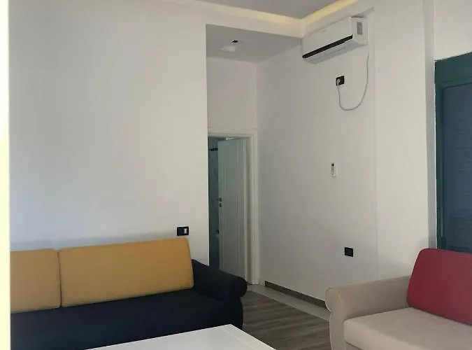 Kristal Hotel *